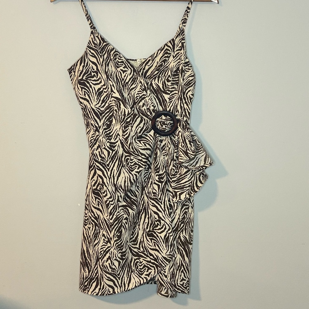 V ery J Zebra Print Ruffle Wrap Mini Dress Size Small  Small